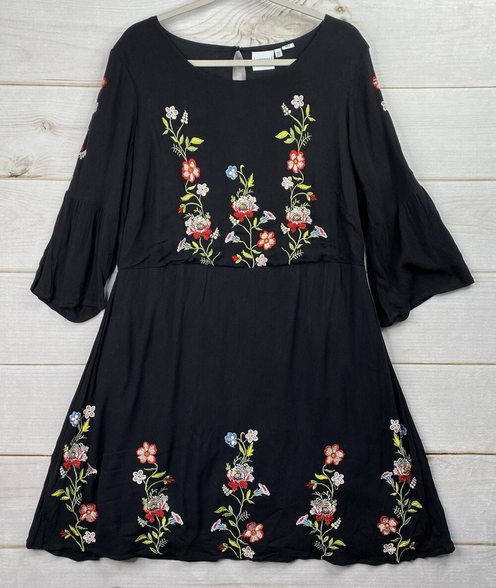 Junarose Dress 14 Black Knee Length Floral Embroidered Bell Sleeve Pleats Boho